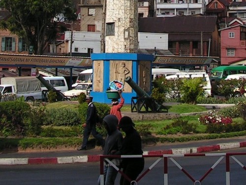 Article : A Ambohijatovo, Place de la D&eacute;mocratie, l&rsquo;alternance est de rigueur
